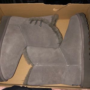 Brand new UGGS laced up sides- gray